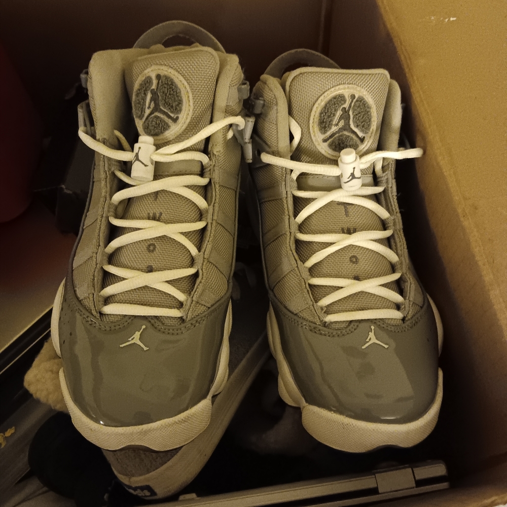 Air jordans size 7 womens
